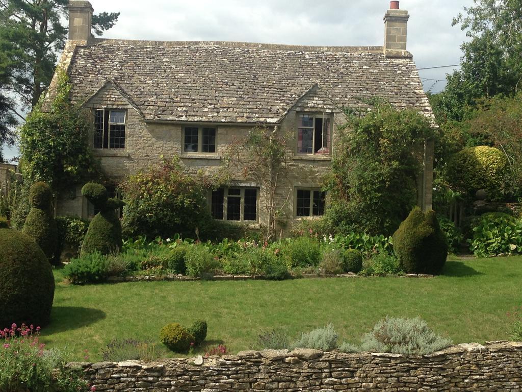 Yew Tree Cottage B&B Stow-on-the-Wold Екстериор снимка